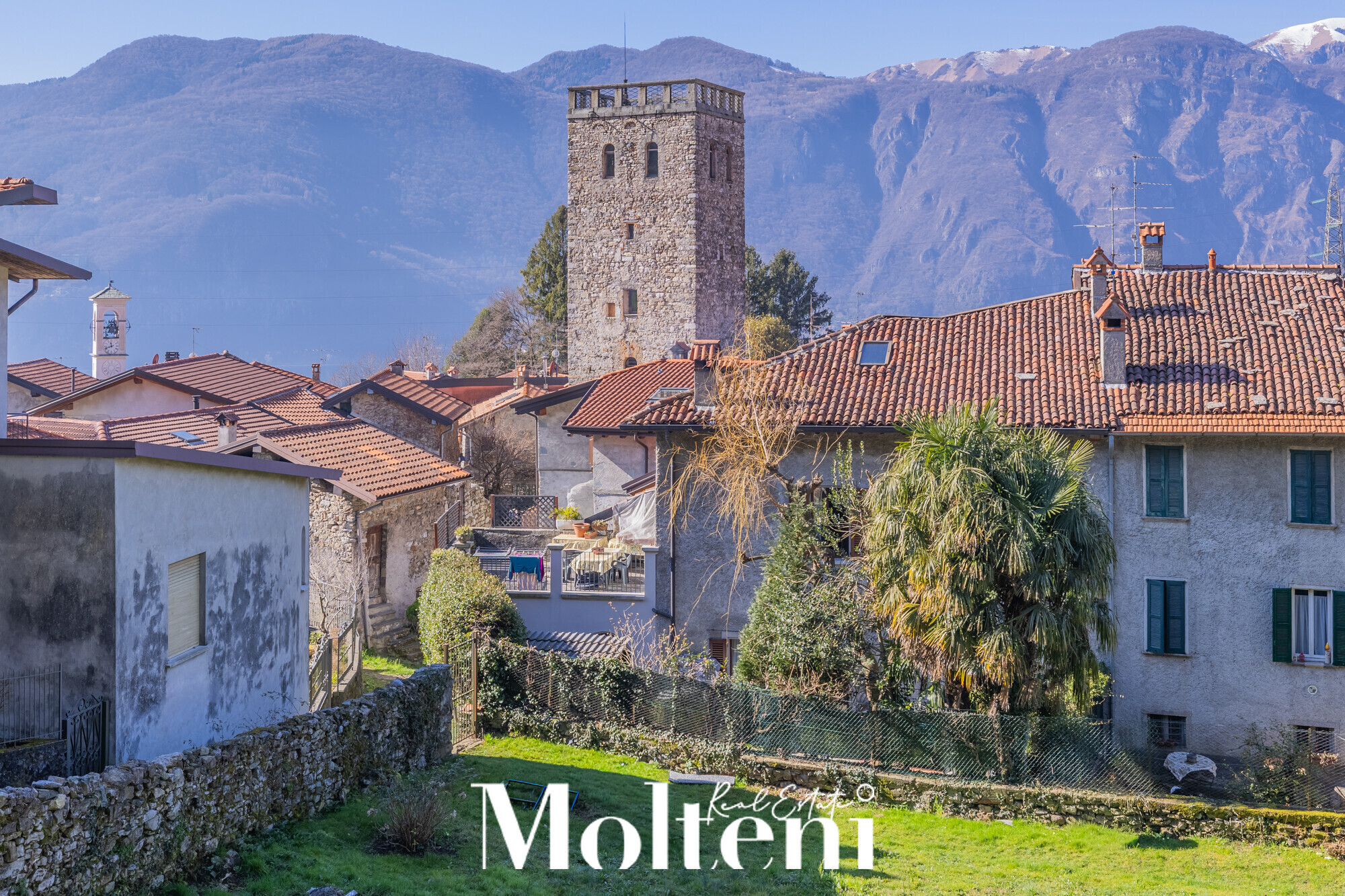 moltenirealestate_casa_house_mandellodellario_forsale_vendita_garden_giardino_terrace_terrazzo (29)