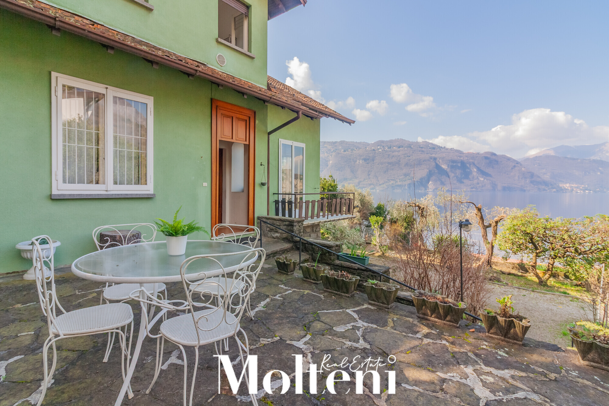 molteni_real_estate_mandello-del-lario-olcio- vendita_forsale_villa_independent-house_giardino-garden-vista-lago-lake-view (16)