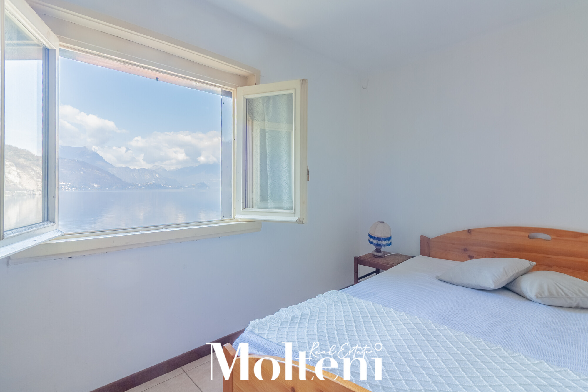 molteni_real_estate_mandello-del-lario-olcio- vendita_forsale_villa_independent-house_giardino-garden-vista-lago-lake-view (39)