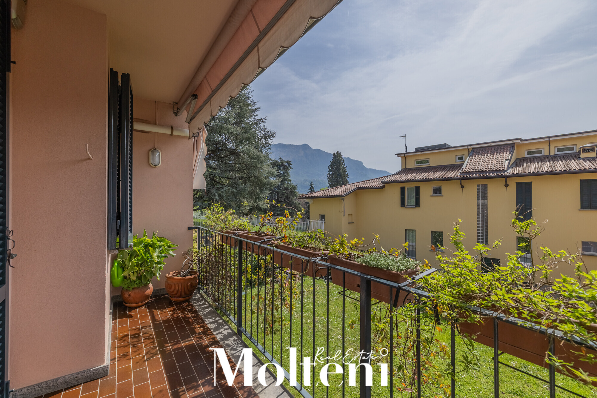 moltenirealestate_lecco_appartamento_apartment_forsale_vendita_terrace_terrazzo_garage (16)