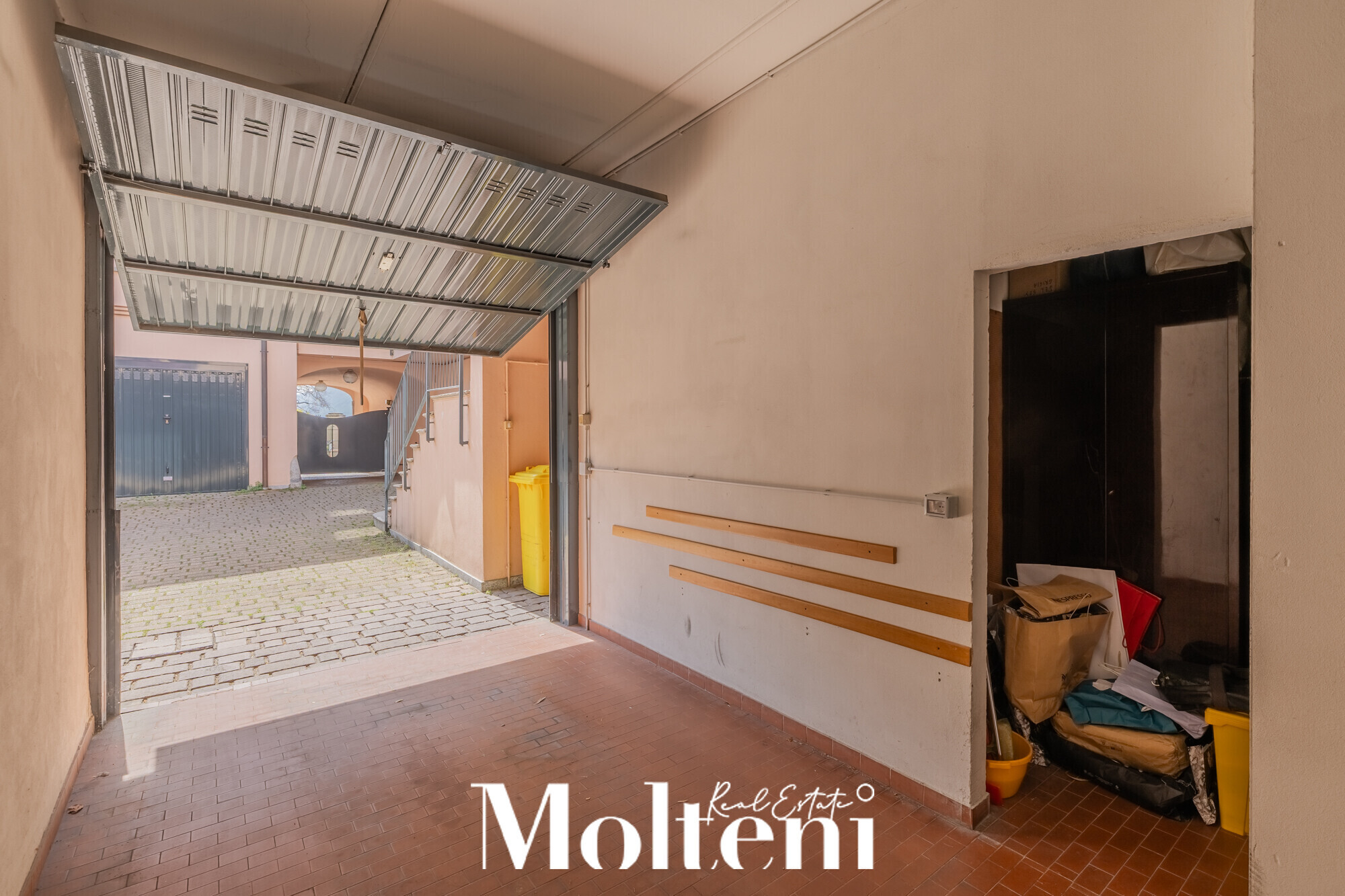 moltenirealestate_lecco_appartamento_apartment_forsale_vendita_terrace_terrazzo_garage (40)