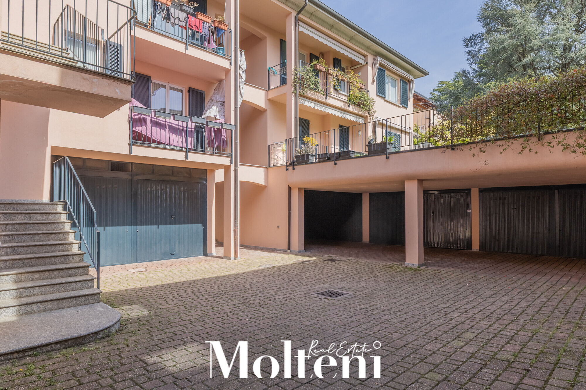 moltenirealestate_lecco_appartamento_apartment_forsale_vendita_terrace_terrazzo_garage (37)