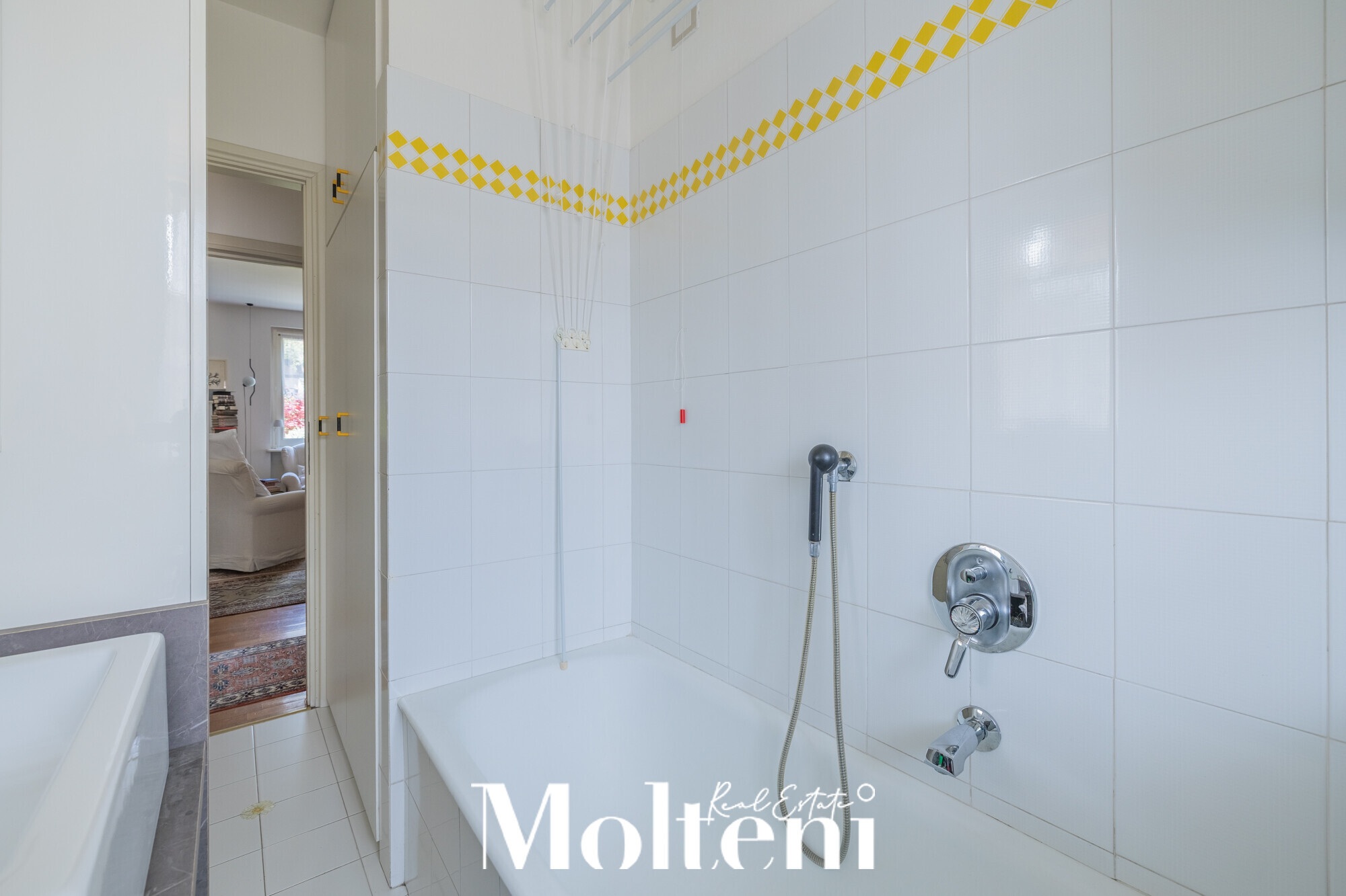 moltenirealestate_lecco_appartamento_apartment_forsale_vendita_terrace_terrazzo_garage (29)