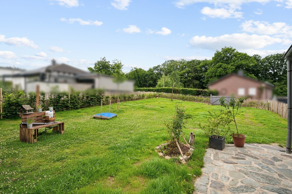 großzügiger Garten