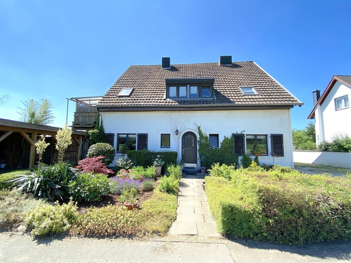 Hausansicht (Vorderseite)