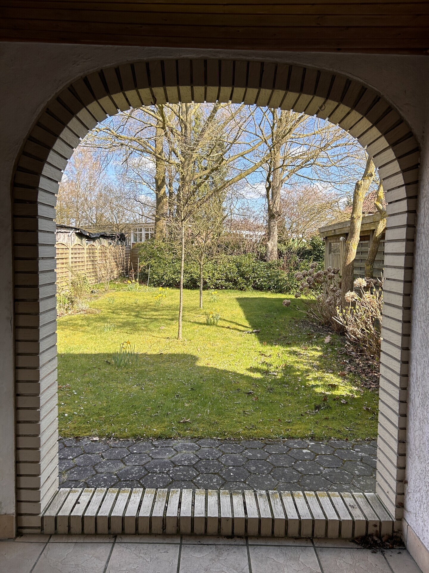 Terrasse mit Gartenblick