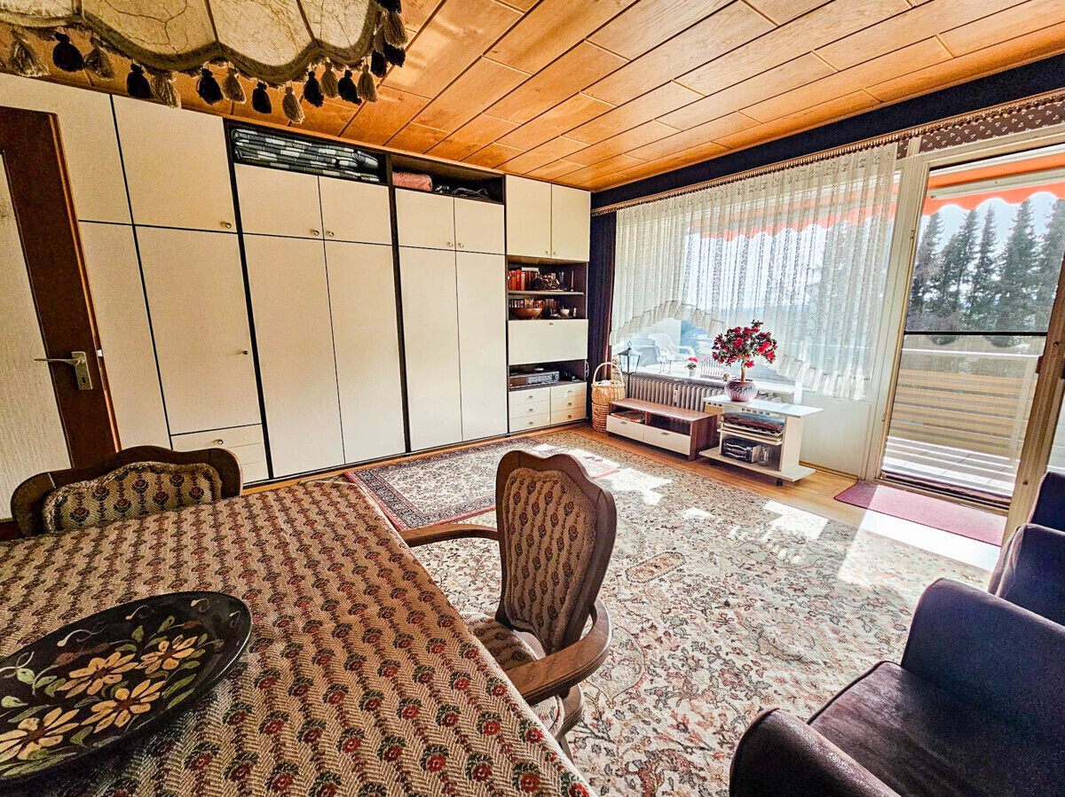 Wohn- und Schlafzimmer 