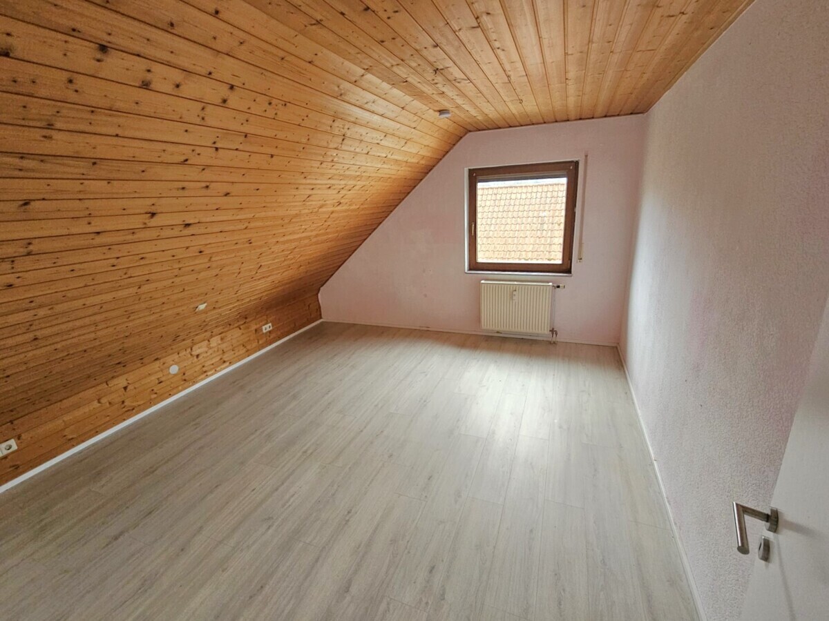 Büro/Schlafzimmer