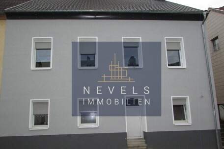 Haus Front
