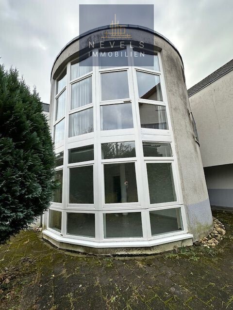 Oberes und unteres Wohnzimmer 