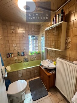 Badezimmer im OG