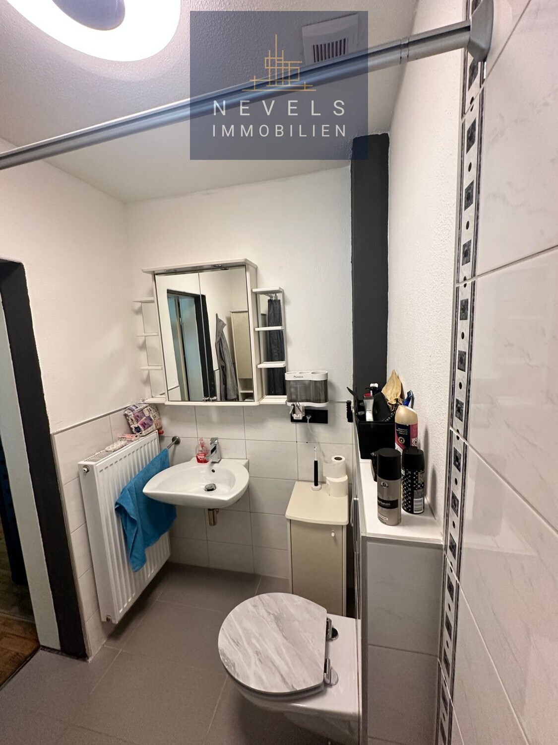 Modernes Badezimmer (2)