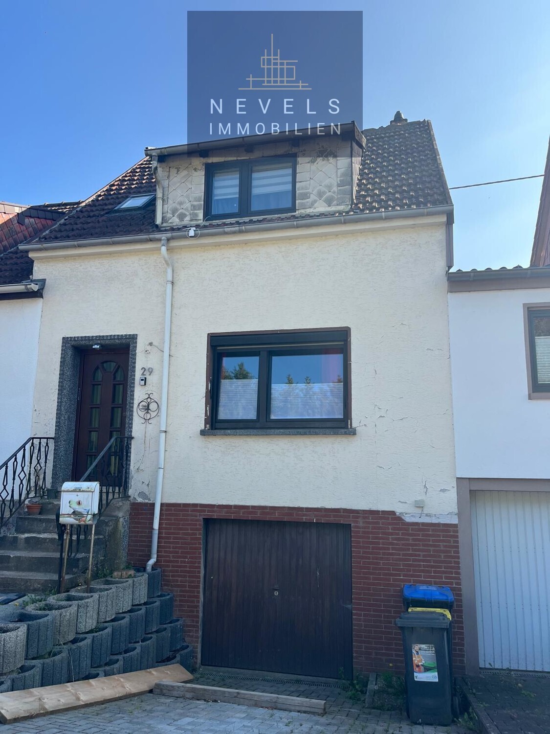 Haus Front