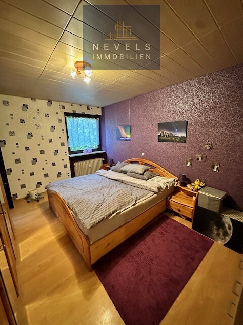 Schlafzimmer Eltern (2)