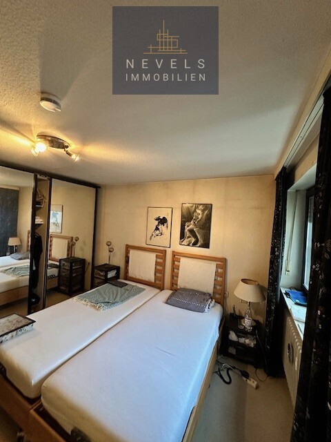 Schlafzimmer Eltern