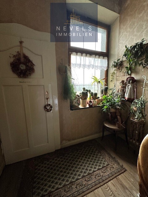 Toilette im Treppenhaus
