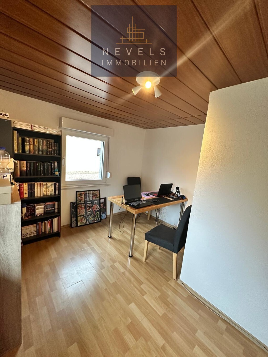 Büro Erdgeschoss (2)