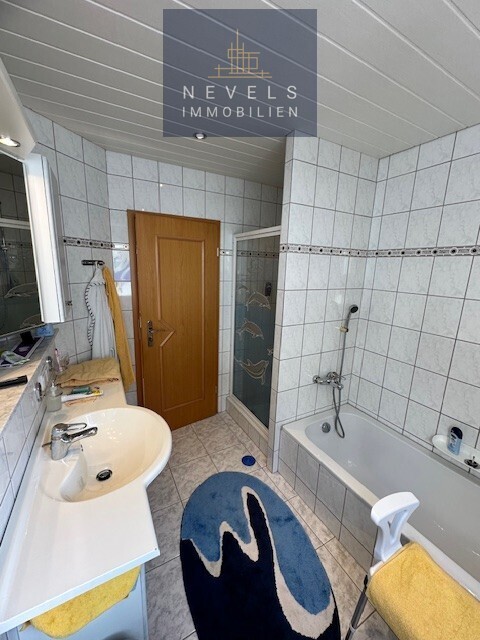 Badezimmer Erdgeschoss (1)