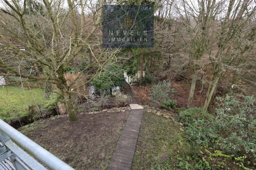 Garten mit Schwimmteich (1)