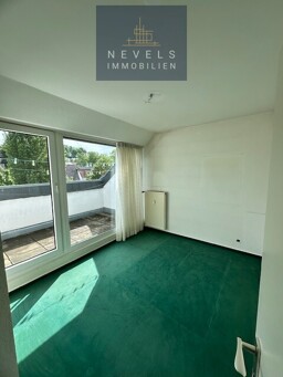 Kinderzimmer oder Büro (2)