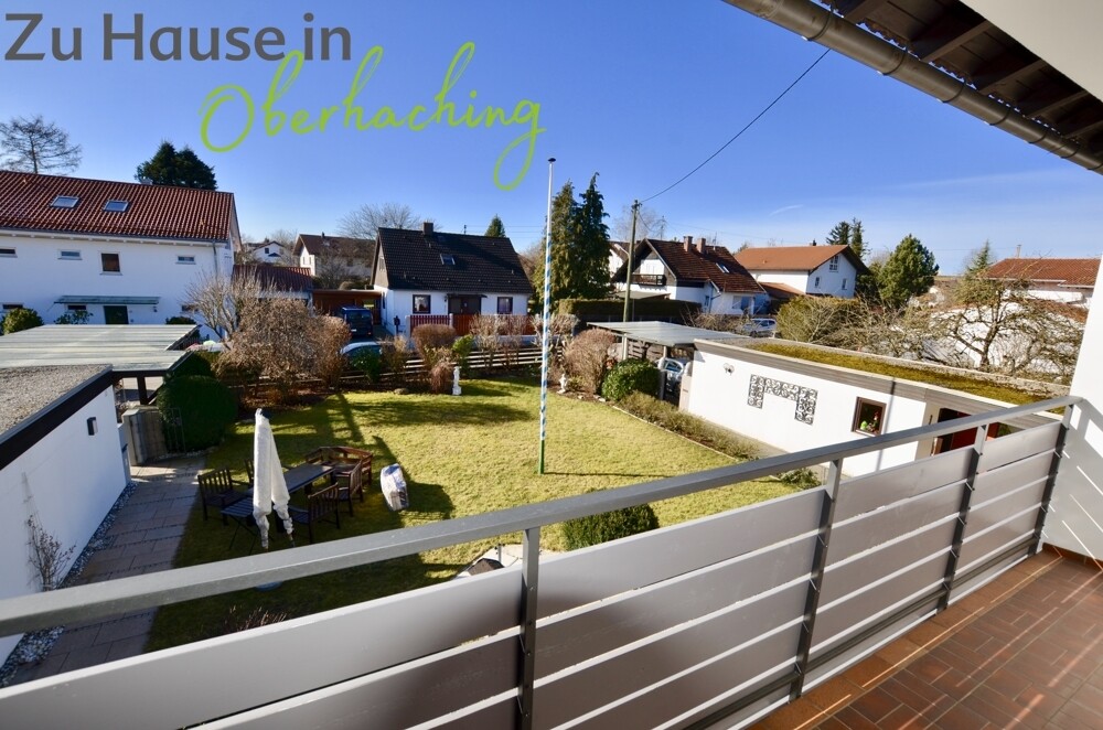 Blick vom Balkon in den Südgarten