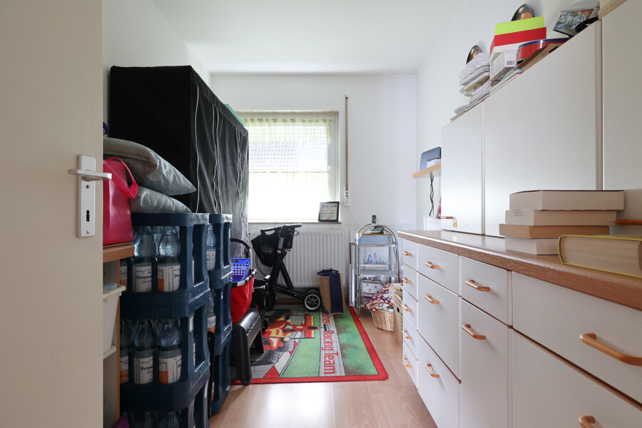 Wohnung EG rechts: Arbeits- oder Kinderzimmer-Abstellkammer