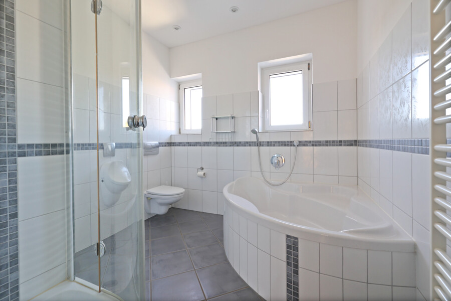 2. OG Badezimmer