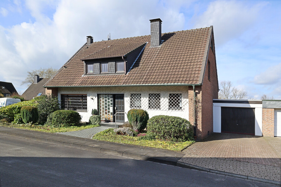  Garage am Haus