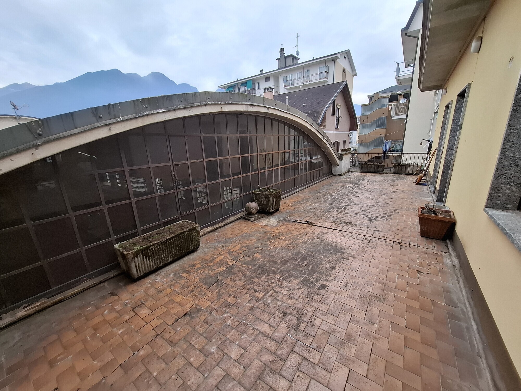 25 Terrazza lato est