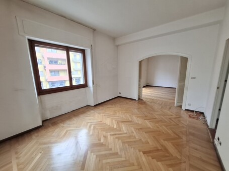 5 Salone