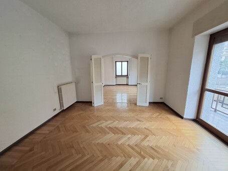 4 Salone