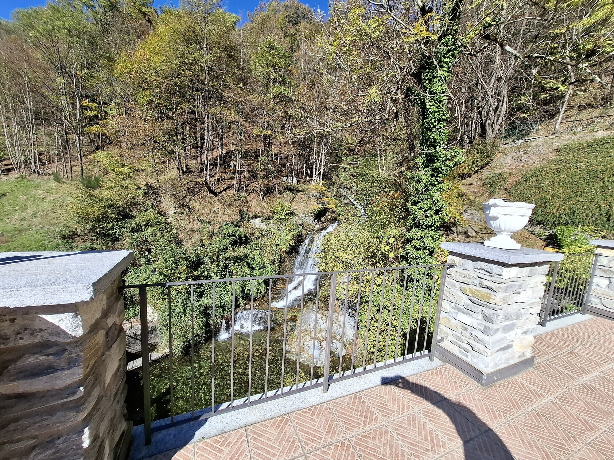 39 Esterno