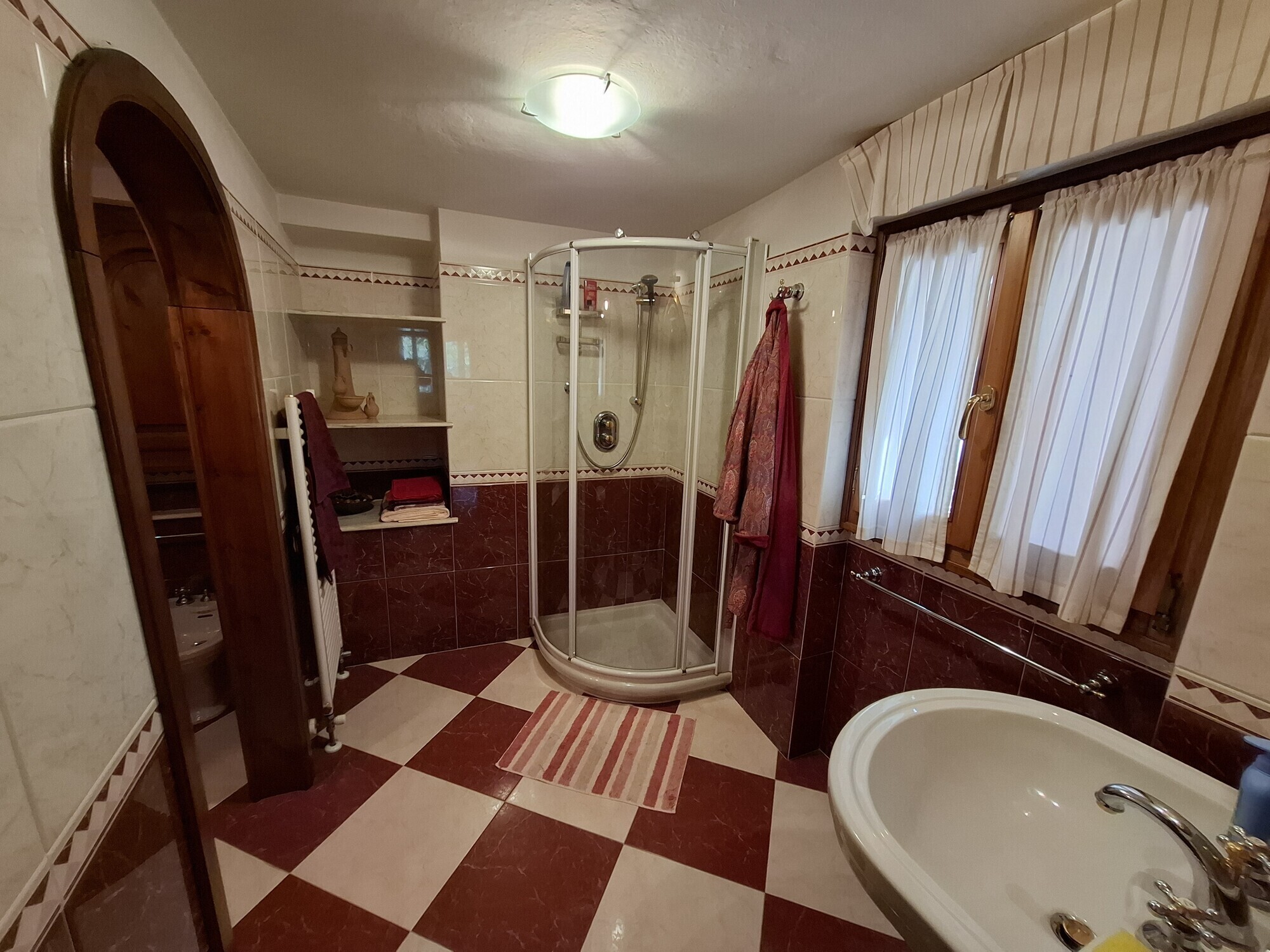 27 Secondo dei tre bagni