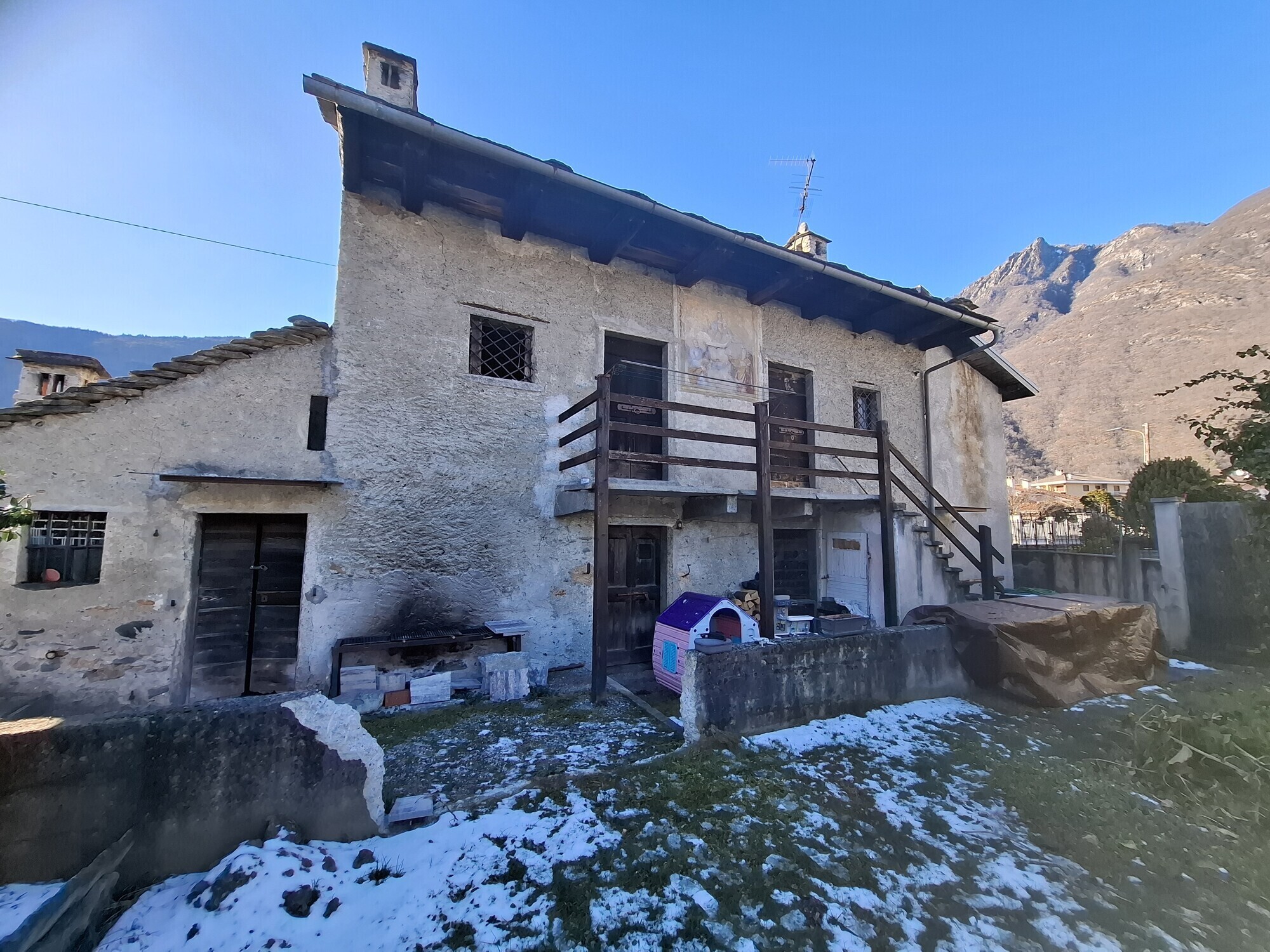 4 Facciata principale