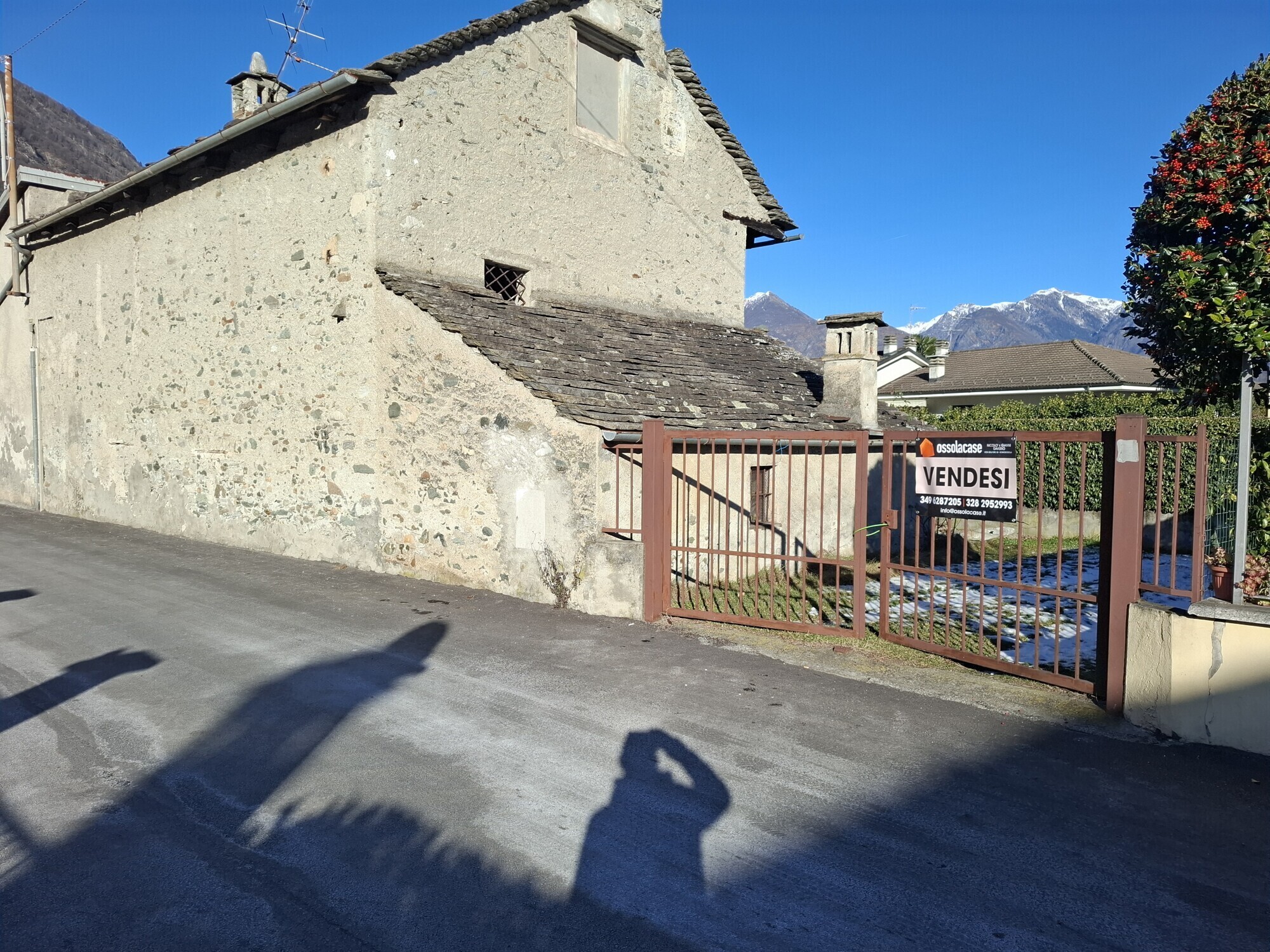 15 Accesso auto 