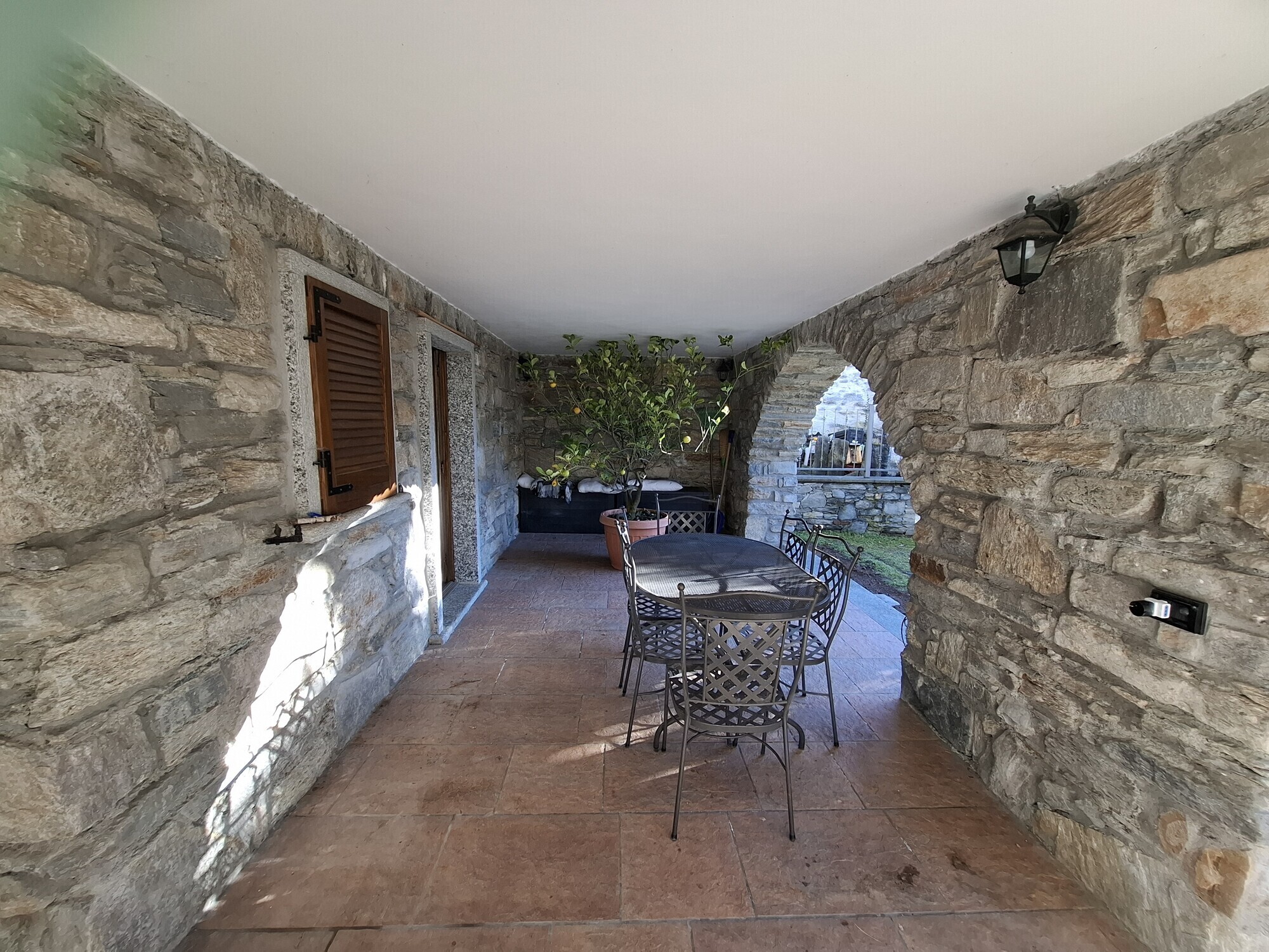 7 PORTICO