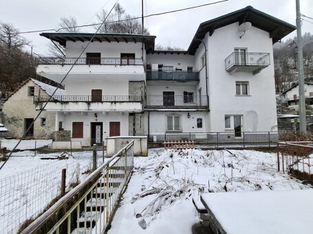 1B Fronte casa