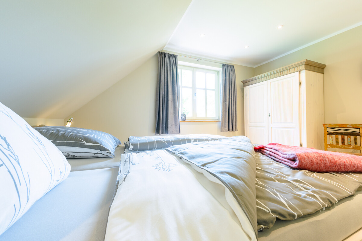 Schlafzimmer 2