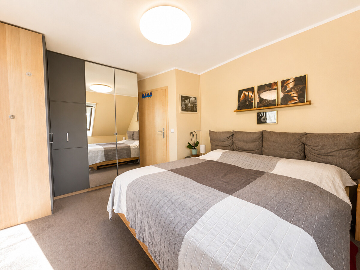 Schlafzimmer im OG