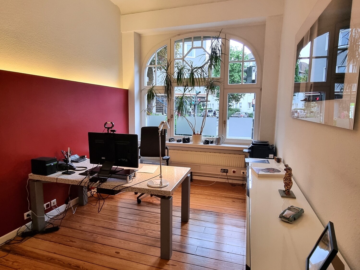 Büro 1 