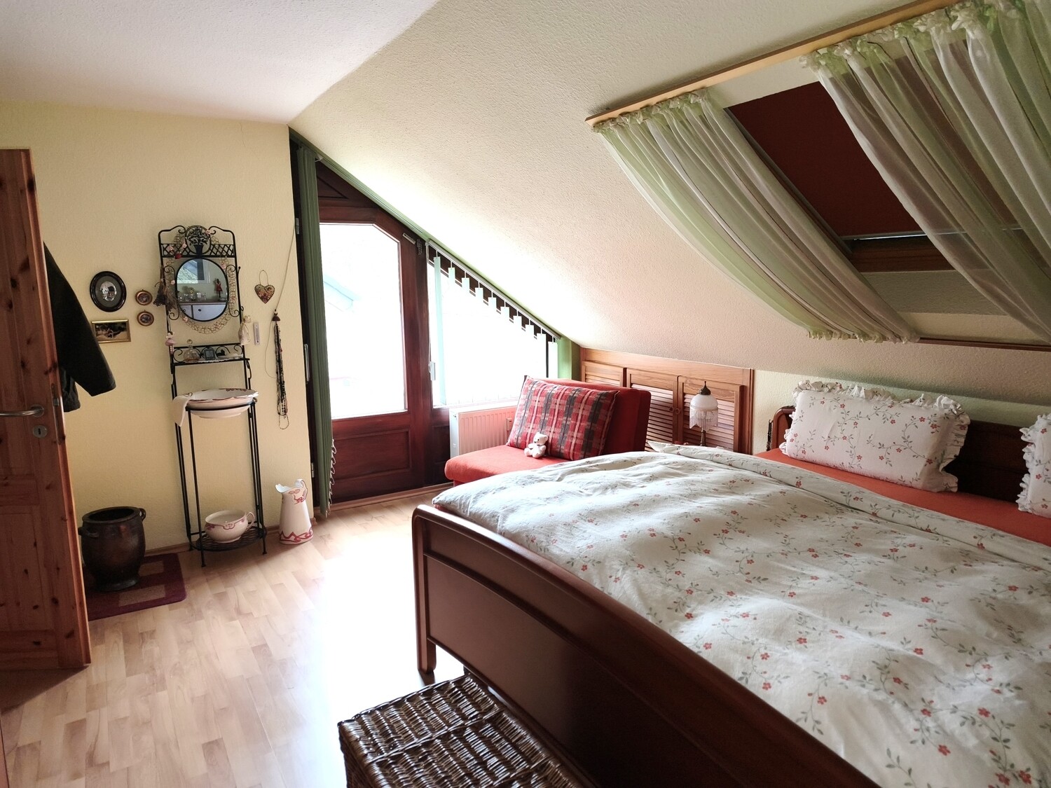 Schlafzimmer 2