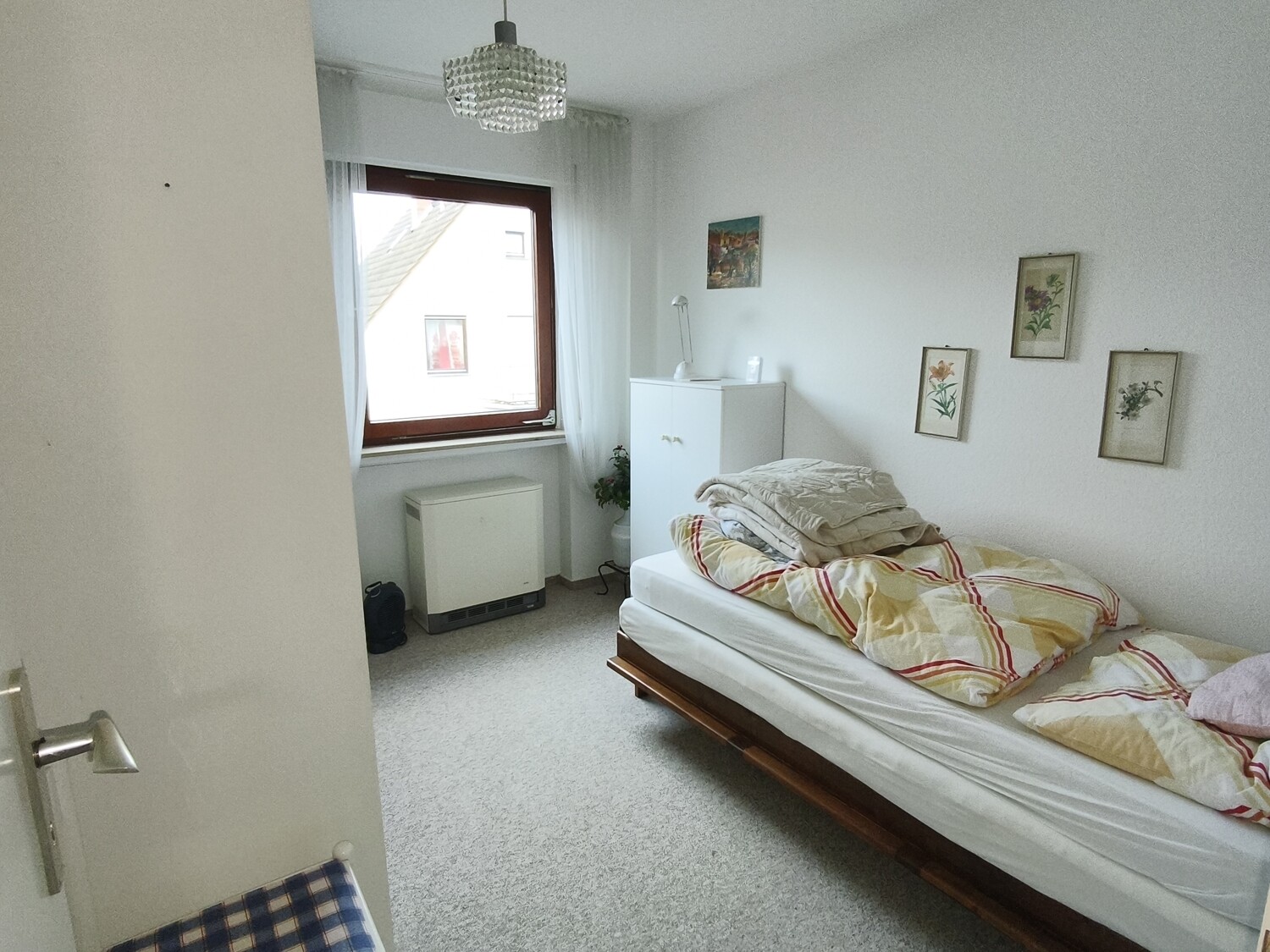 Dachgeschoss gr. Wohnung Zimmer 1
