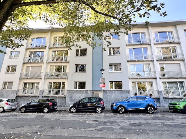 Straßenansicht