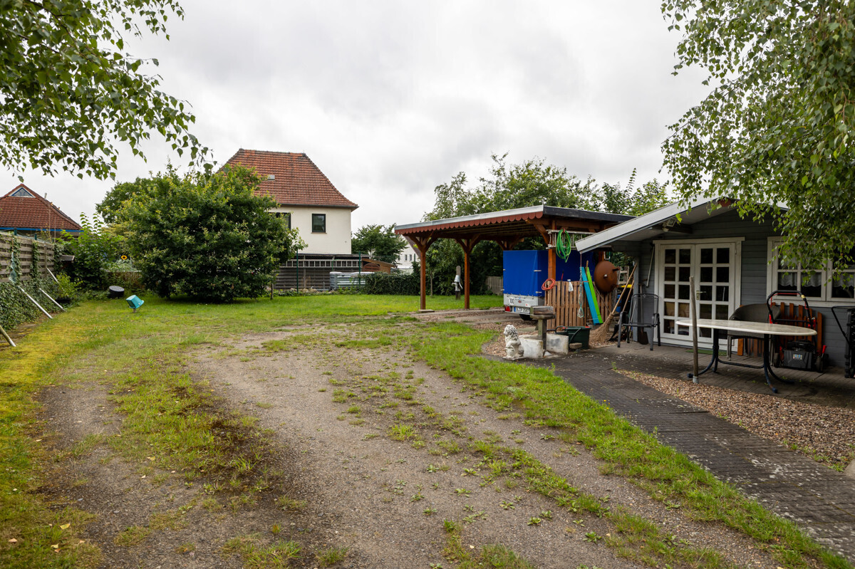 Grundstück