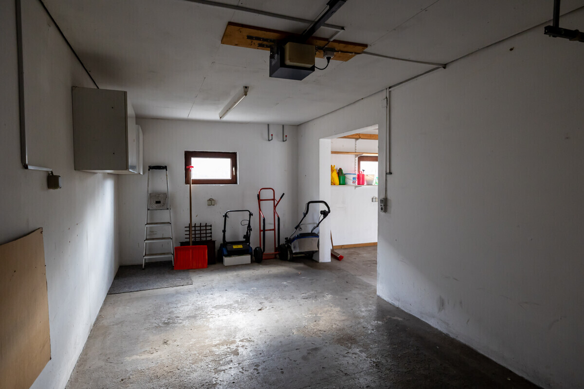 Garage 2