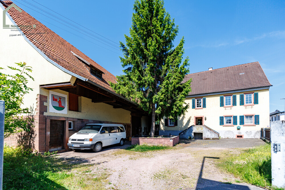 Wohnhaus mit Scheune