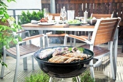 Grillen in der eigenen Loggia.png