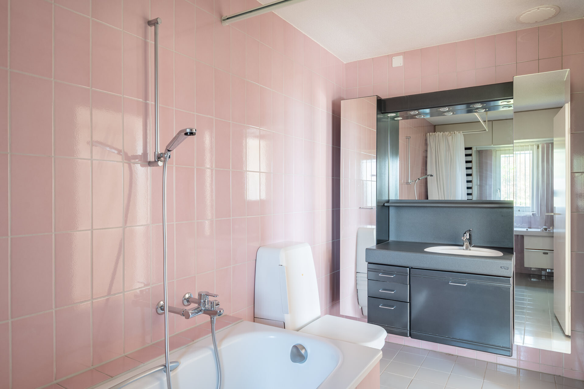 4.5-ZWG Bad Elternzimmer