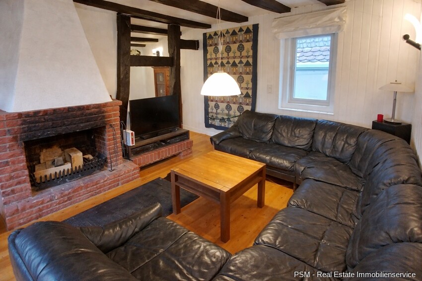 Lounge mit Kamin