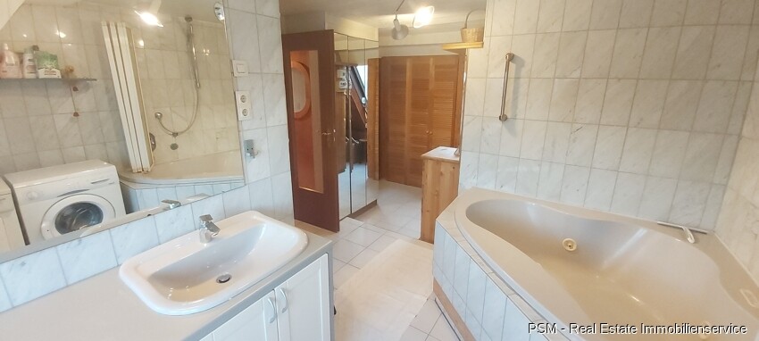 Eckbadewanne
